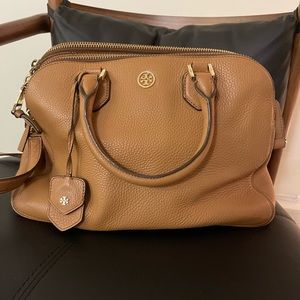 Tory Burch tan crossbody purse